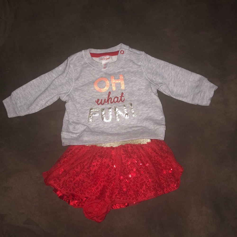 Beautiful Sweater and the matching tutu (skirt) 🥰